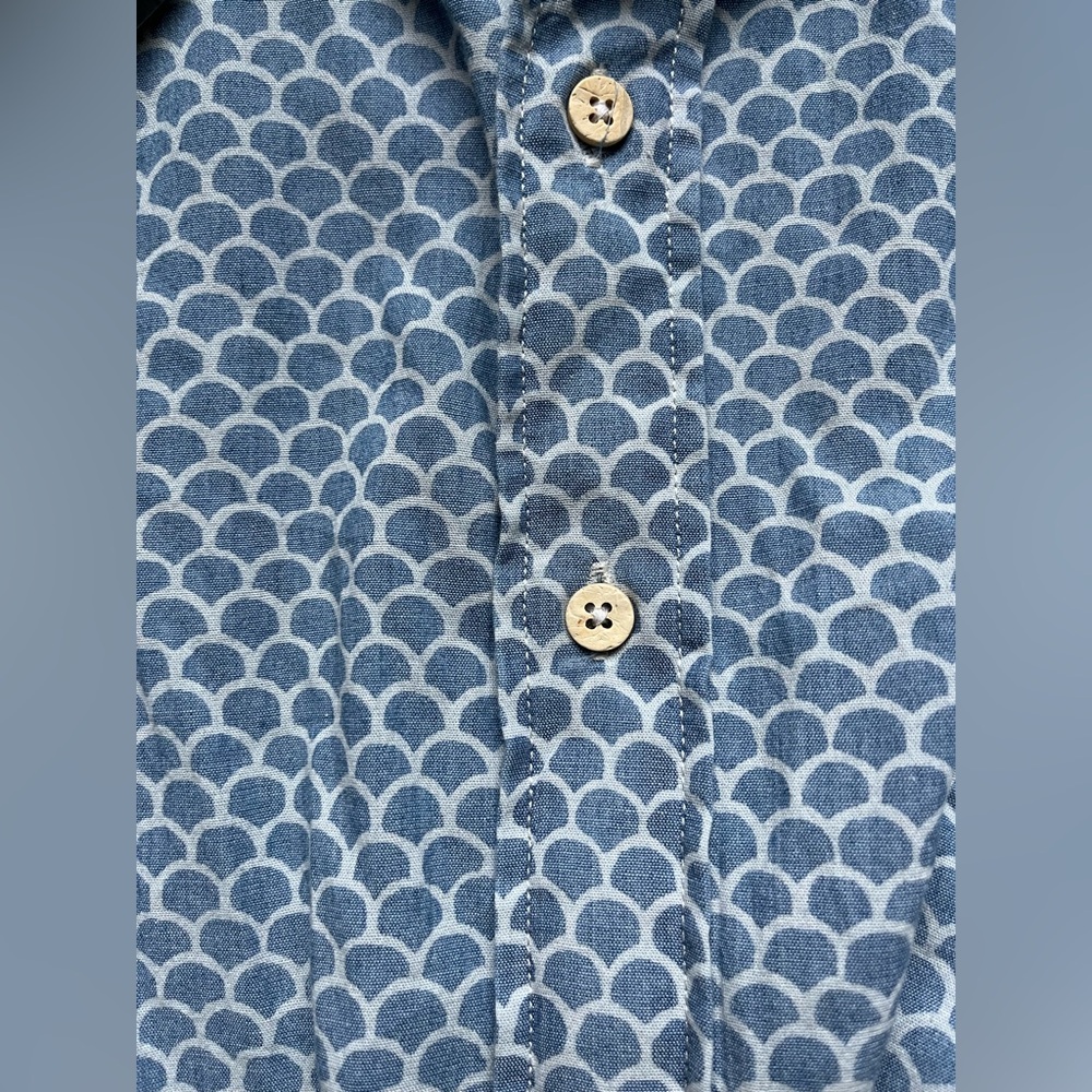 NWT Men’s Faherty Short-Sleeve Stretch Playa Shirt Fishscale Redux print XL blue - Picture 7 of 9